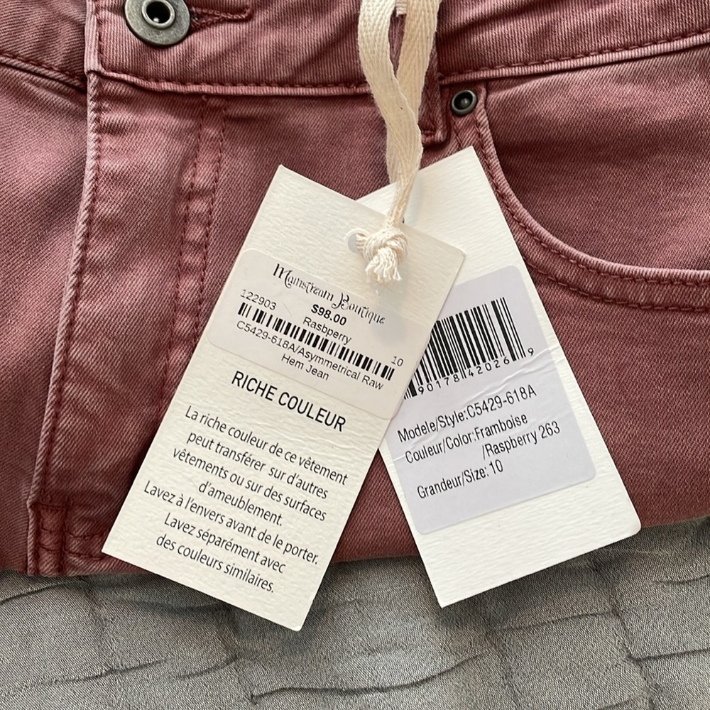 NWT! Charlie B raspberry bootcut jeans - Picture 8 of 9